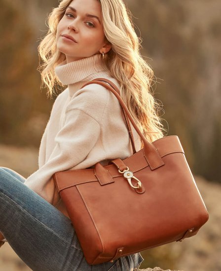 Dooney Florentine Large Amelie Shoulder Bag Chestnut ID-gvCcGlN9 - Click Image to Close